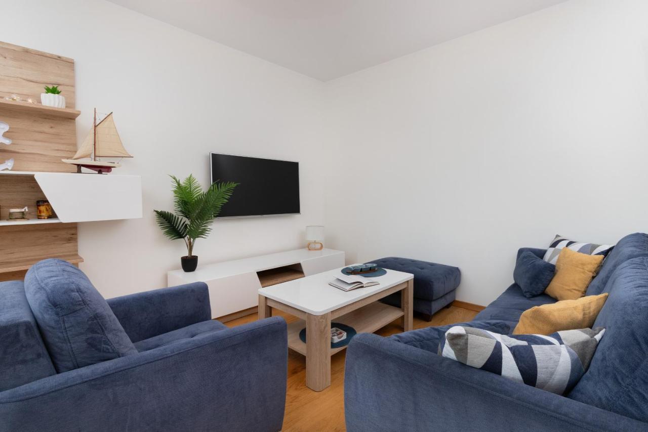 Modern Gdynia Apartment With Balcony & Parking By Noclegi Renters Exterior foto
